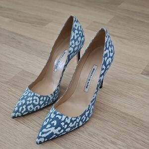 Manolo Blahnik Blue Jeans Leopard Print Heels. Size 40. Brand New